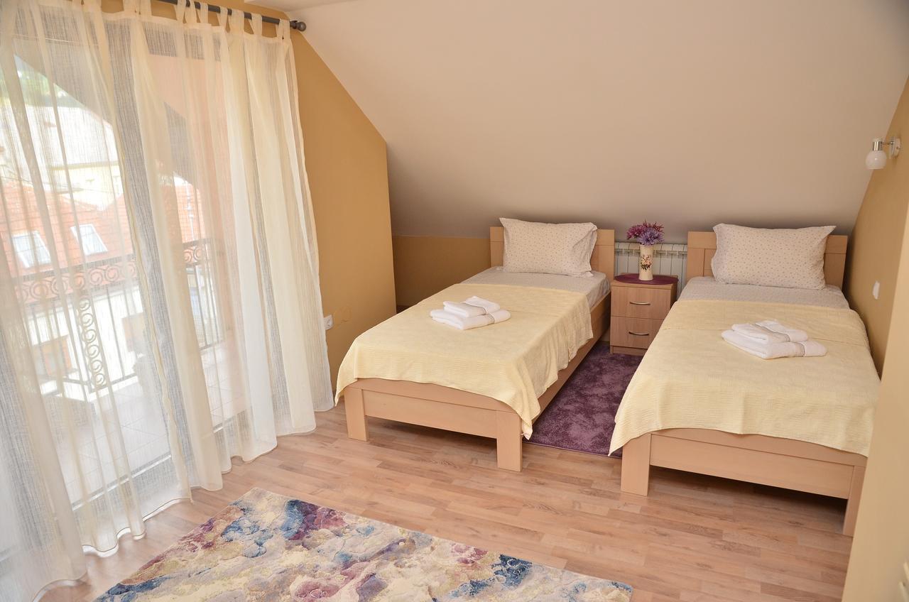 Apartmani Milosevic Ivanjica Zewnętrze zdjęcie
